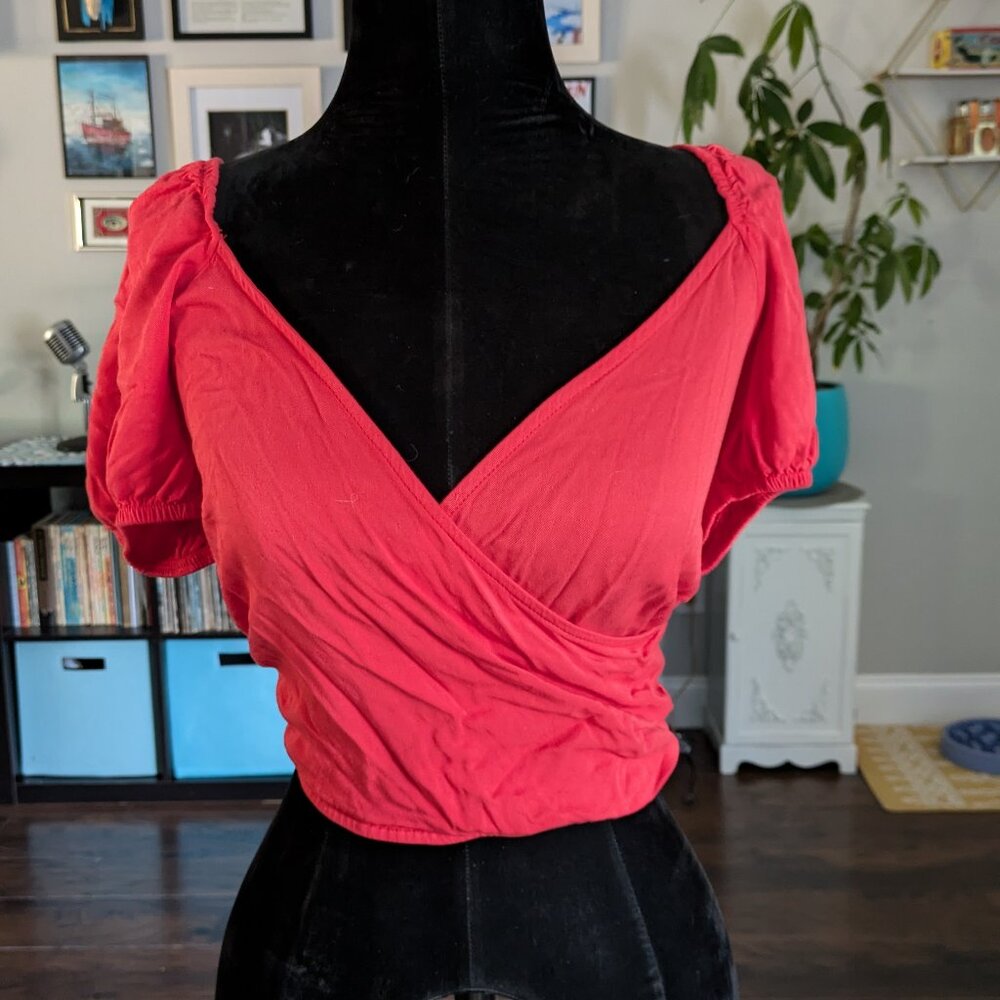 Urban Outfitters Red Beth Surplice Ruched Puff Sleeve Crop Top Size M